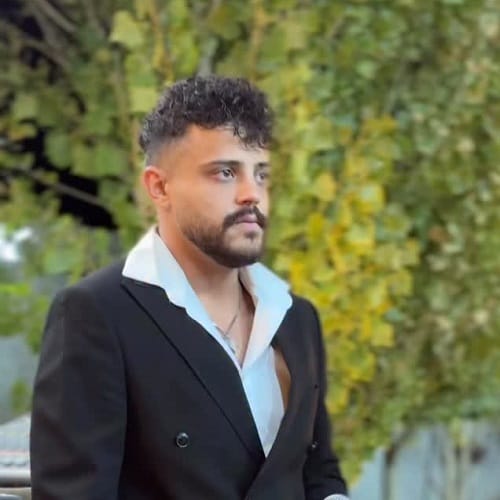 دانلود آهنگ لب بوم اومدی گهواره داری لیلی
