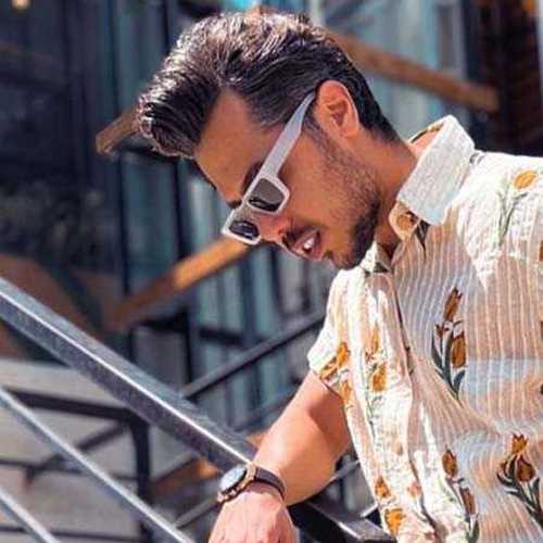 دانلود آهنگ موهات تو بادم نازن