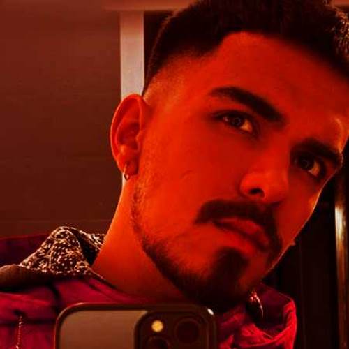 دانلود آهنگ چیشد که عکساتو کردم پاک