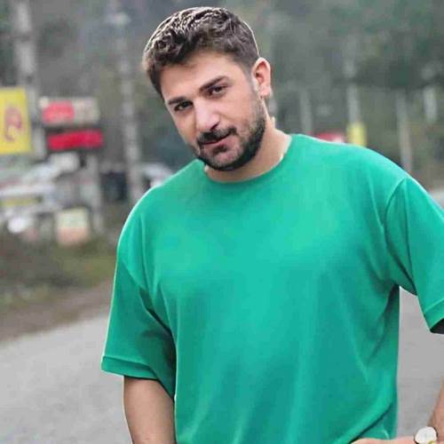 دانلود آهنگ خاطره هات منو ول نکردن من هنوز از تو دل نکندم